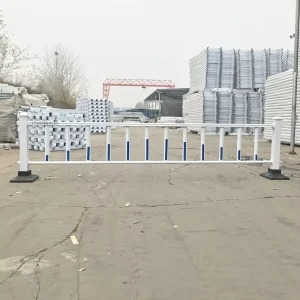 Steel Galvanized Powder Coated Eco-Friendly Durable Easily Assembled Safety Barrier for Race Track Road Construction Parking Use