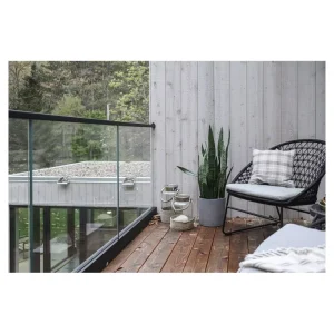 Sturdy Sleek Designer Customizable Glass Metal Railing Contemporary Premium Luxury Safety Guardrail
