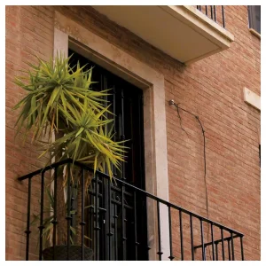 Weather Resistant Wrought Iron Terrace Balustrade for Villa Outdoor, Decorative Metal Handrail