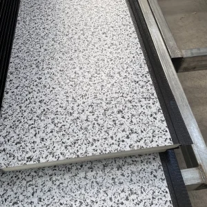 Polyurethane Insulated Sandwich Metal Wall Panel, Weather-Resistant Exterior Wall Panel for Workshop and House Renovation